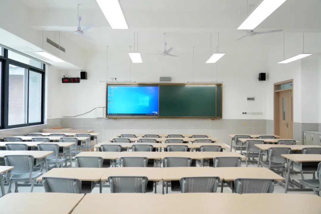 杨家坪中学2025-2026学年教师招聘