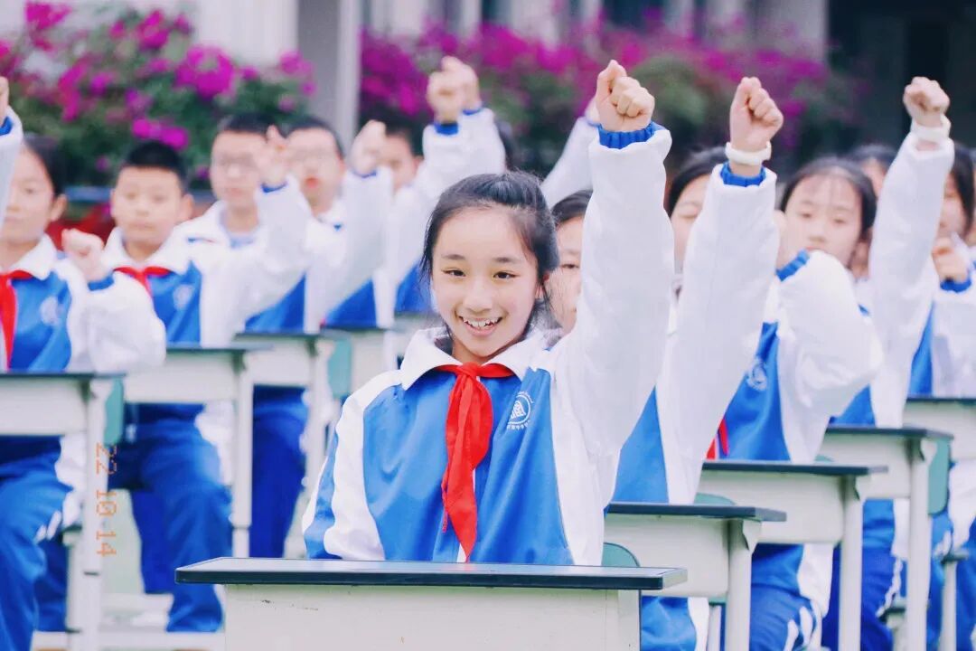 成都石室中学初中学校储备教师公告