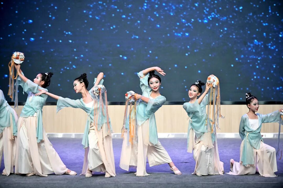 成都石室中学初中学校储备教师公告