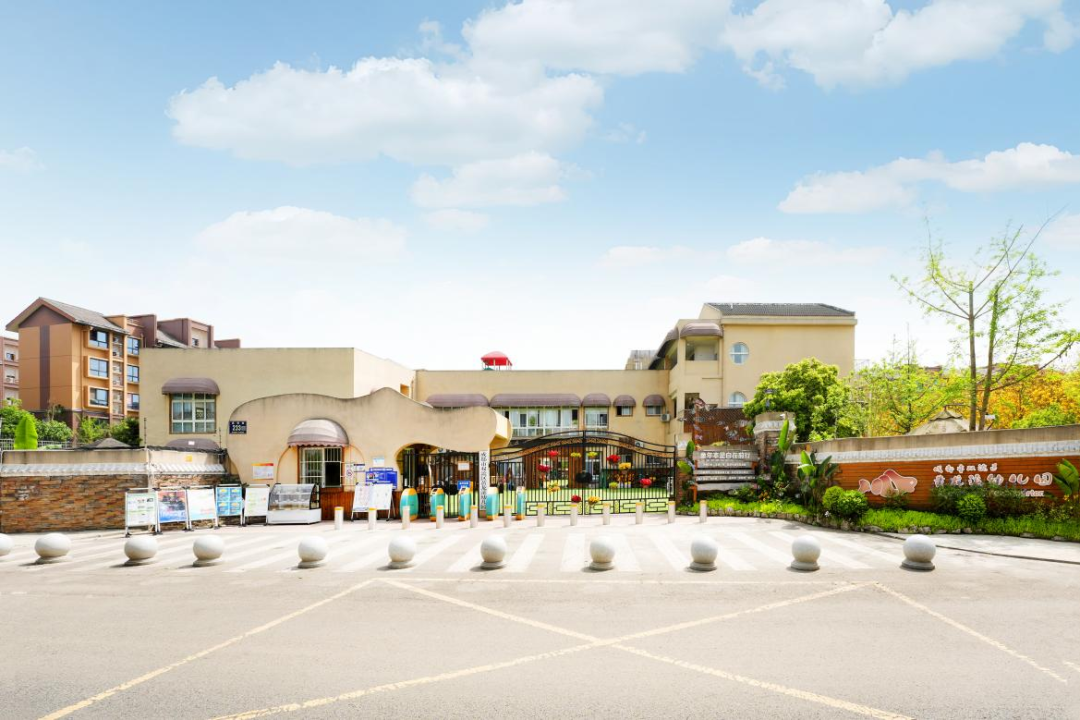 成都市双流区黄龙溪幼儿园招聘教师和保育员各1名